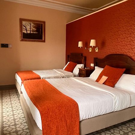 Hotel Noucentista ซีเจส ภายนอก รูปภาพ