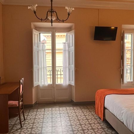 Hotel Noucentista ซีเจส ภายนอก รูปภาพ