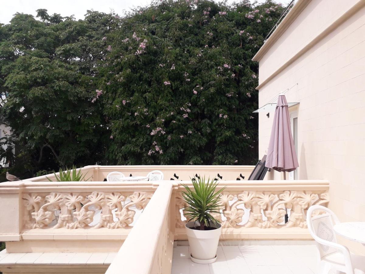 Hotel Noucentista ซีเจส ภายนอก รูปภาพ
