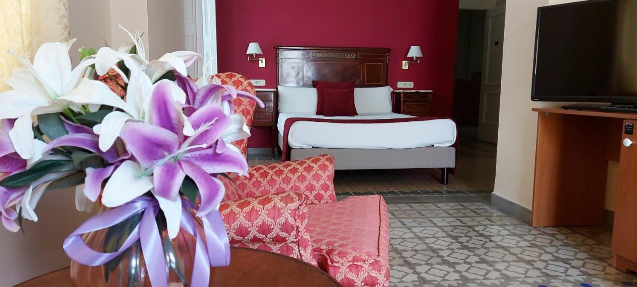 Hotel Noucentista ซีเจส ภายนอก รูปภาพ